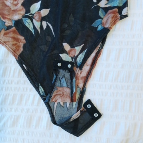 Semi-Sheer Floral Bodysuit with Criss-Cross Back - Picture 3 of 4